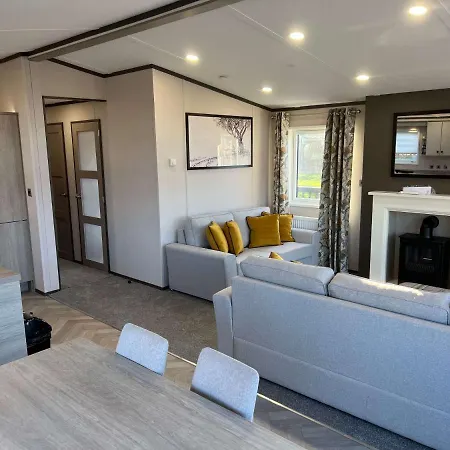 Blue Bell Lodge With Hot Tub Malton Little Habton Extérieur photo
