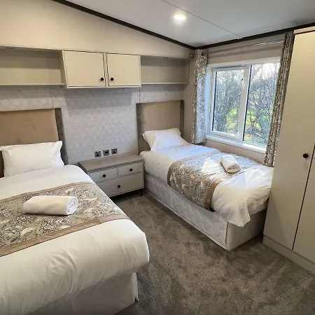 Blue Bell Lodge With Hot Tub Malton Little Habton Extérieur photo